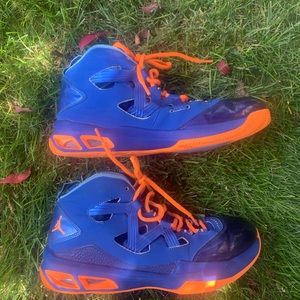 Jordan Melo M9 GS “Gym Royal”